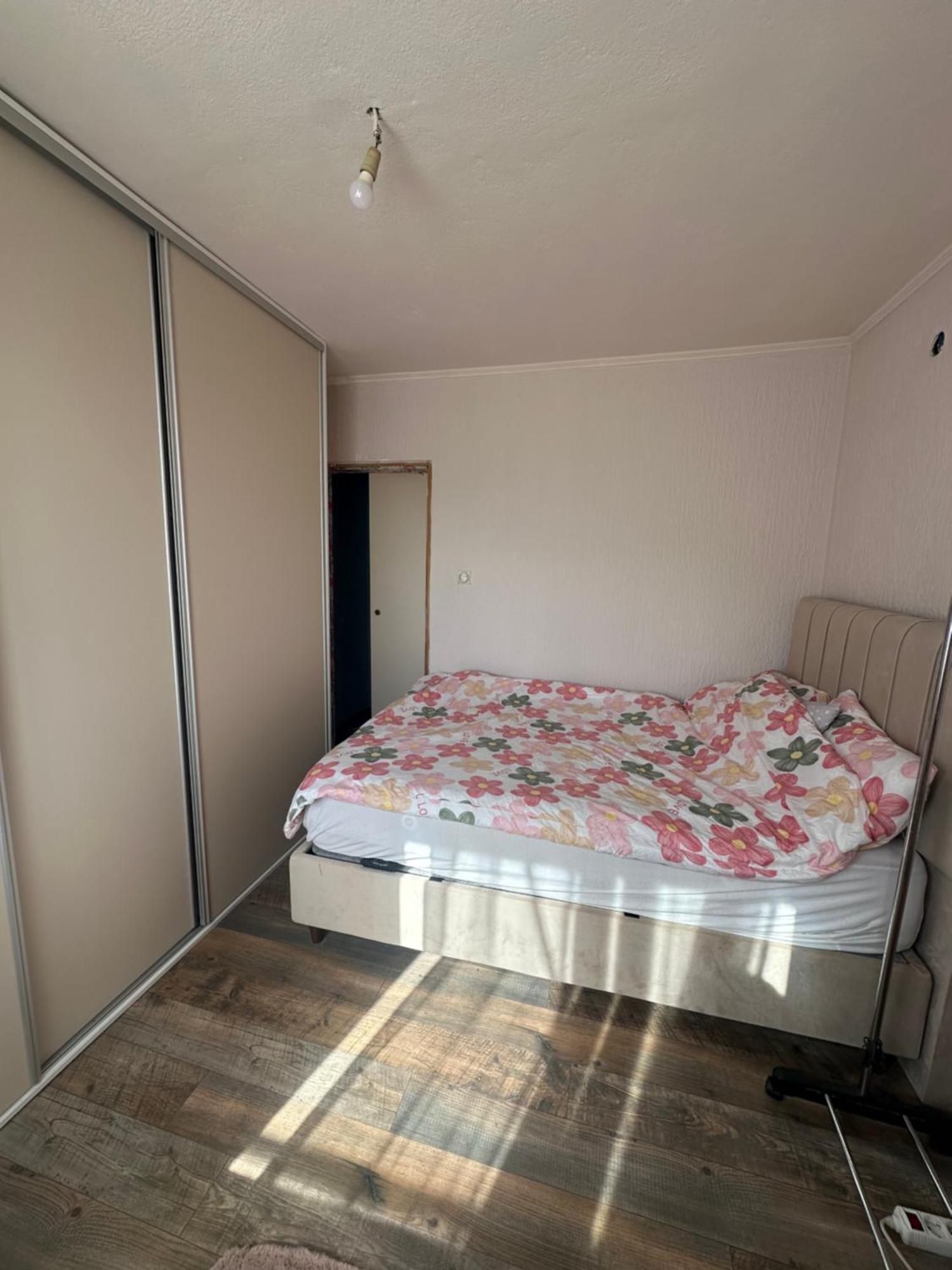 Apartment Hhh